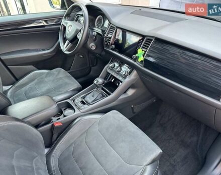 Чорний Шкода Kodiaq, об'ємом двигуна 1.97 л та пробігом 172 тис. км за 29500 $, фото 9 на Automoto.ua
