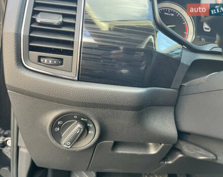 Черный Шкода Kodiaq, объемом двигателя 1.98 л и пробегом 204 тыс. км за 21888 $, фото 21 на Automoto.ua