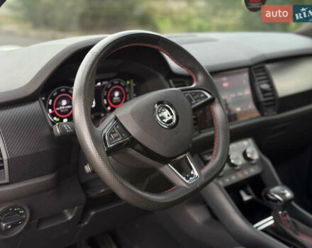 Черный Шкода Kodiaq, объемом двигателя 1.97 л и пробегом 55 тыс. км за 37800 $, фото 43 на Automoto.ua
