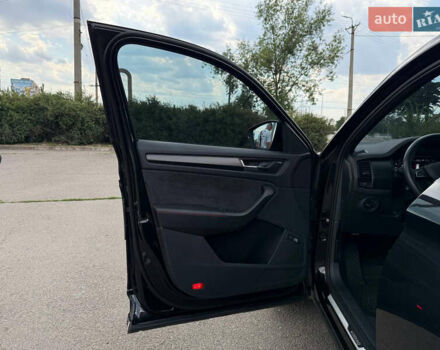 Черный Шкода Kodiaq, объемом двигателя 1.97 л и пробегом 55 тыс. км за 37800 $, фото 37 на Automoto.ua