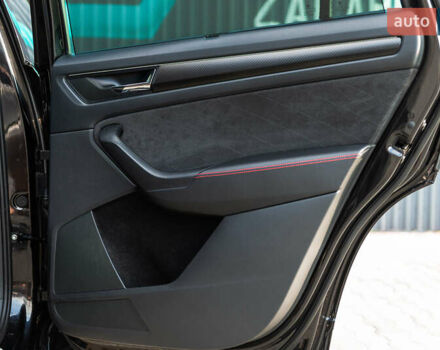 Черный Шкода Kodiaq, объемом двигателя 1.97 л и пробегом 225 тыс. км за 37000 $, фото 33 на Automoto.ua