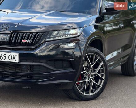 Черный Шкода Kodiaq, объемом двигателя 1.97 л и пробегом 55 тыс. км за 37800 $, фото 2 на Automoto.ua