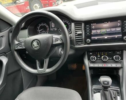 Чорний Шкода Kodiaq, об'ємом двигуна 1.5 л та пробігом 79 тис. км за 22999 $, фото 28 на Automoto.ua