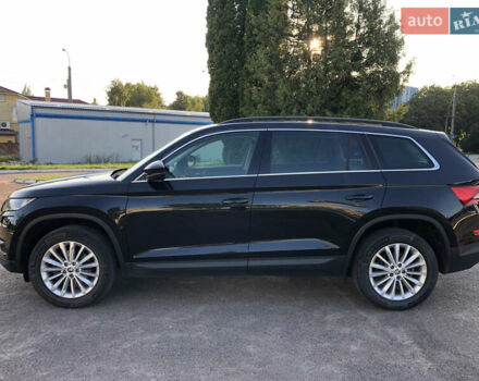 Шкода Kodiaq 2019 у Рівному на Automoto.ua Чорний Шкода Kodiaq, об'ємом двигуна 2.03 л та пробігом 236 тис. км за 25000 $, фото 3 на Automoto.ua