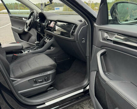 Черный Шкода Kodiaq, объемом двигателя 1.97 л и пробегом 230 тыс. км за 26888 $, фото 42 на Automoto.ua