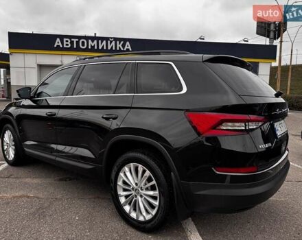 Черный Шкода Kodiaq, объемом двигателя 1.98 л и пробегом 123 тыс. км за 28000 $, фото 4 на Automoto.ua