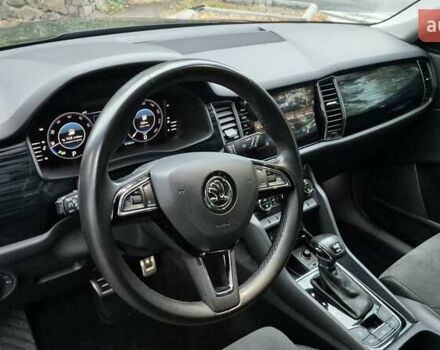 Черный Шкода Kodiaq, объемом двигателя 1.98 л и пробегом 98 тыс. км за 26500 $, фото 14 на Automoto.ua