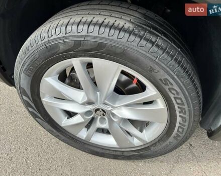 Чорний Шкода Kodiaq, об'ємом двигуна 1.97 л та пробігом 119 тис. км за 29999 $, фото 13 на Automoto.ua
