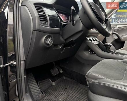 Черный Шкода Kodiaq, объемом двигателя 1.98 л и пробегом 123 тыс. км за 28000 $, фото 31 на Automoto.ua