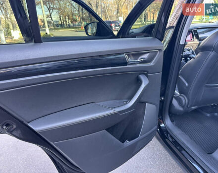 Черный Шкода Kodiaq, объемом двигателя 2 л и пробегом 169 тыс. км за 27000 $, фото 43 на Automoto.ua