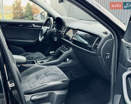Чорний Шкода Kodiaq, об'ємом двигуна 1.97 л та пробігом 219 тис. км за 28999 $, фото 90 на Automoto.ua
