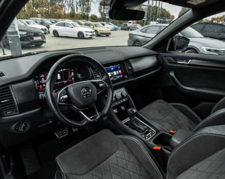 Чорний Шкода Kodiaq, об'ємом двигуна 2 л та пробігом 98 тис. км за 39500 $, фото 4 на Automoto.ua