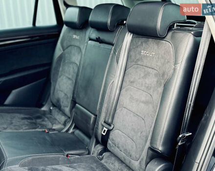 Чорний Шкода Kodiaq, об'ємом двигуна 1.97 л та пробігом 219 тис. км за 28999 $, фото 76 на Automoto.ua