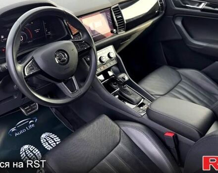 Черный Шкода Kodiaq, объемом двигателя 2 л и пробегом 179 тыс. км за 32500 $, фото 5 на Automoto.ua
