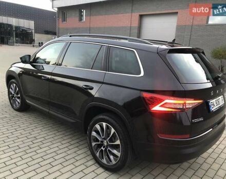 Черный Шкода Kodiaq, объемом двигателя 1.97 л и пробегом 155 тыс. км за 31500 $, фото 4 на Automoto.ua