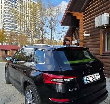 Черный Шкода Kodiaq, объемом двигателя 1.98 л и пробегом 90 тыс. км за 37500 $, фото 4 на Automoto.ua