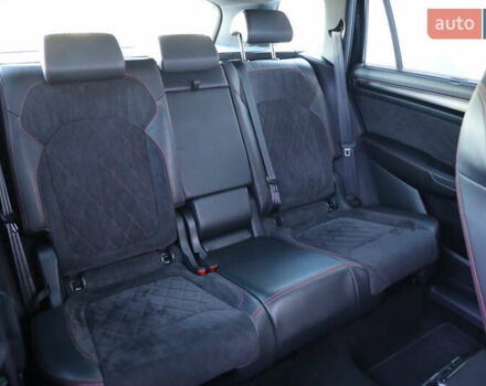 Черный Шкода Kodiaq, объемом двигателя 2 л и пробегом 185 тыс. км за 33999 $, фото 25 на Automoto.ua