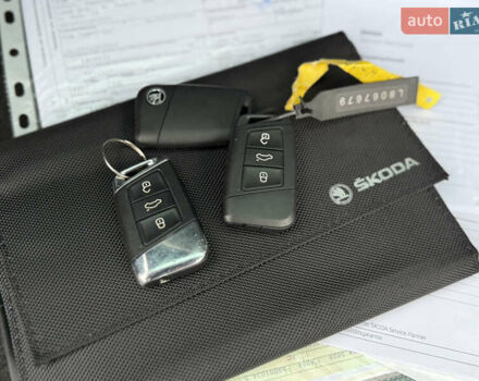 Черный Шкода Kodiaq, объемом двигателя 2 л и пробегом 237 тыс. км за 26555 $, фото 150 на Automoto.ua