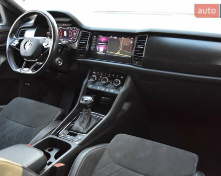 Чорний Шкода Kodiaq, об'ємом двигуна 2 л та пробігом 160 тис. км за 31999 $, фото 27 на Automoto.ua