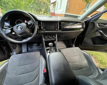 Черный Шкода Kodiaq, объемом двигателя 2 л и пробегом 50 тыс. км за 30500 $, фото 4 на Automoto.ua