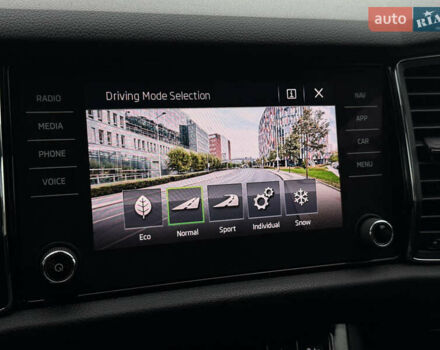 Черный Шкода Kodiaq, объемом двигателя 2 л и пробегом 237 тыс. км за 26555 $, фото 137 на Automoto.ua