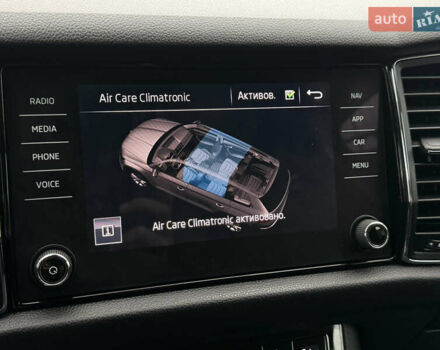 Черный Шкода Kodiaq, объемом двигателя 2 л и пробегом 237 тыс. км за 26555 $, фото 138 на Automoto.ua