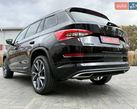 Шкода Kodiaq 2021 у Луцьку на Automoto.ua Чорний Шкода Kodiaq, об'ємом двигуна 1.97 л та пробігом 185 тис. км за 34900 $, фото 5 на Automoto.ua