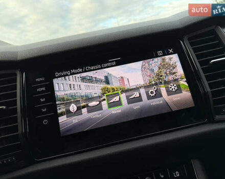 Черный Шкода Kodiaq, объемом двигателя 2 л и пробегом 160 тыс. км за 32499 $, фото 78 на Automoto.ua