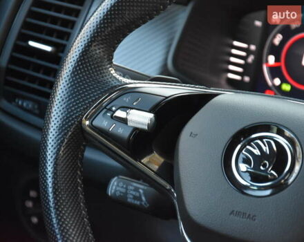 Чорний Шкода Kodiaq, об'ємом двигуна 2 л та пробігом 160 тис. км за 31999 $, фото 30 на Automoto.ua