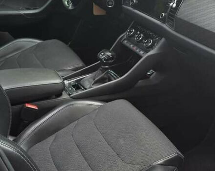 Черный Шкода Kodiaq, объемом двигателя 1.97 л и пробегом 92 тыс. км за 33600 $, фото 7 на Automoto.ua
