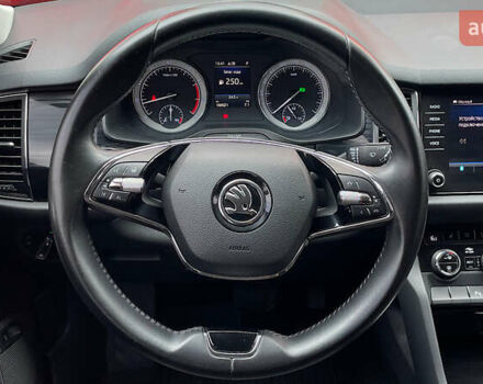Черный Шкода Kodiaq, объемом двигателя 1.98 л и пробегом 186 тыс. км за 24541 $, фото 12 на Automoto.ua