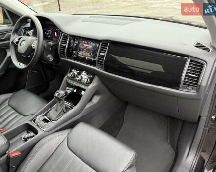 Черный Шкода Kodiaq, объемом двигателя 1.97 л и пробегом 152 тыс. км за 37499 $, фото 54 на Automoto.ua