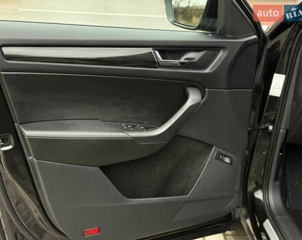 Черный Шкода Kodiaq, объемом двигателя 2 л и пробегом 237 тыс. км за 26555 $, фото 63 на Automoto.ua