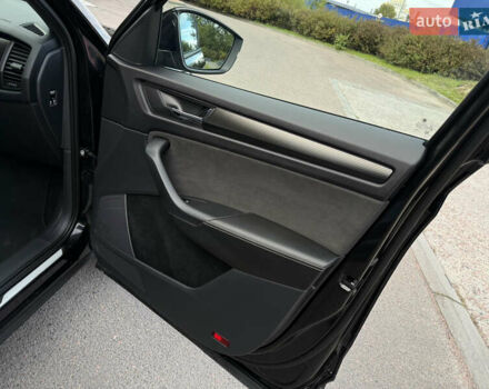 Черный Шкода Kodiaq, объемом двигателя 2 л и пробегом 160 тыс. км за 32499 $, фото 64 на Automoto.ua