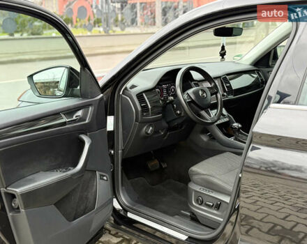 Черный Шкода Kodiaq, объемом двигателя 2 л и пробегом 237 тыс. км за 26555 $, фото 62 на Automoto.ua