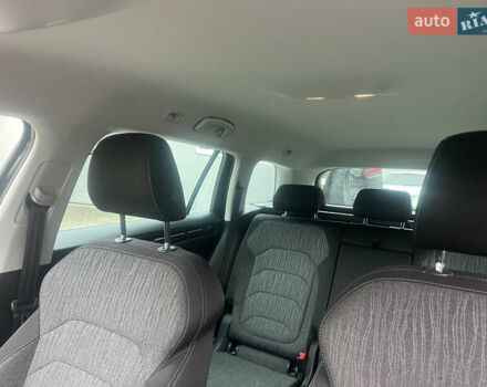 Чорний Шкода Kodiaq, об'ємом двигуна 1.97 л та пробігом 201 тис. км за 32850 $, фото 28 на Automoto.ua