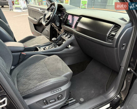 Черный Шкода Kodiaq, объемом двигателя 2 л и пробегом 160 тыс. км за 33499 $, фото 59 на Automoto.ua