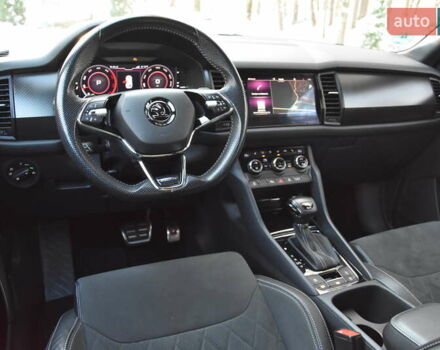 Чорний Шкода Kodiaq, об'ємом двигуна 2 л та пробігом 160 тис. км за 31999 $, фото 26 на Automoto.ua