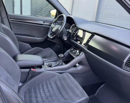 Черный Шкода Kodiaq, объемом двигателя 1.98 л и пробегом 55 тыс. км за 32999 $, фото 20 на Automoto.ua