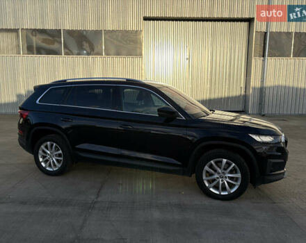 Черный Шкода Kodiaq, объемом двигателя 0 л и пробегом 160 тыс. км за 31800 $, фото 3 на Automoto.ua