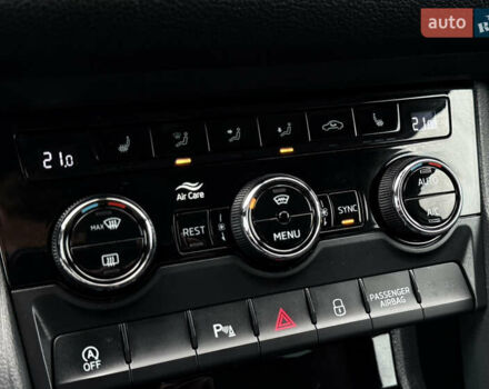 Черный Шкода Kodiaq, объемом двигателя 2 л и пробегом 237 тыс. км за 26555 $, фото 104 на Automoto.ua
