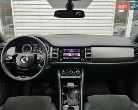 Черный Шкода Kodiaq, объемом двигателя 1.97 л и пробегом 55 тыс. км за 32900 $, фото 12 на Automoto.ua
