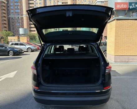 Шкода Kodiaq 2022 в Киеве на Automoto.ua Черный Шкода Kodiaq, объемом двигателя 1.97 л и пробегом 126 тыс. км за 36900 $, фото 34 на Automoto.ua