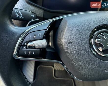 Шкода Kodiaq 2022 в Киеве на Automoto.ua Черный Шкода Kodiaq, объемом двигателя 1.97 л и пробегом 126 тыс. км за 36900 $, фото 66 на Automoto.ua