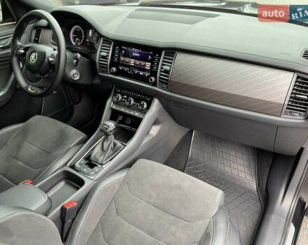 Черный Шкода Kodiaq, объемом двигателя 1.97 л и пробегом 55 тыс. км за 32900 $, фото 30 на Automoto.ua