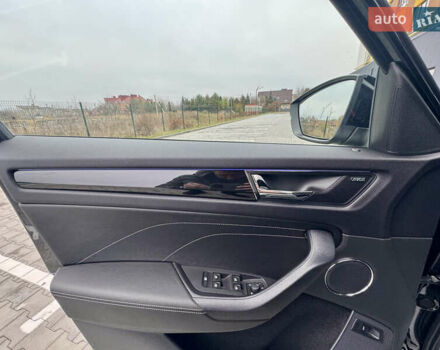 Черный Шкода Kodiaq, объемом двигателя 1.97 л и пробегом 132 тыс. км за 39900 $, фото 42 на Automoto.ua