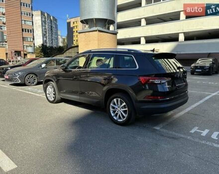 Шкода Kodiaq 2022 в Киеве на Automoto.ua Черный Шкода Kodiaq, объемом двигателя 1.97 л и пробегом 126 тыс. км за 36900 $, фото 18 на Automoto.ua