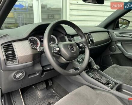 Черный Шкода Kodiaq, объемом двигателя 1.97 л и пробегом 55 тыс. км за 32900 $, фото 16 на Automoto.ua