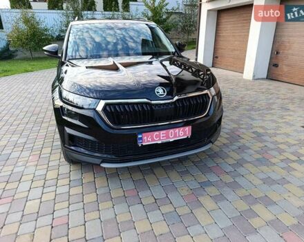 Шкода Kodiaq 2023 в Хмельницком на Automoto.ua Черный Шкода Kodiaq, объемом двигателя 1.97 л и пробегом 69 тыс. км за 37299 $, фото 1 на Automoto.ua