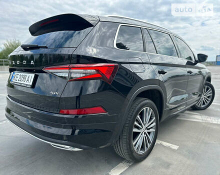 Черный Шкода Kodiaq, объемом двигателя 1.97 л и пробегом 10 тыс. км за 48800 $, фото 4 на Automoto.ua